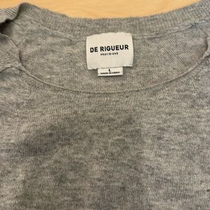 De Rigueur Provisions Gray Sweater - Large